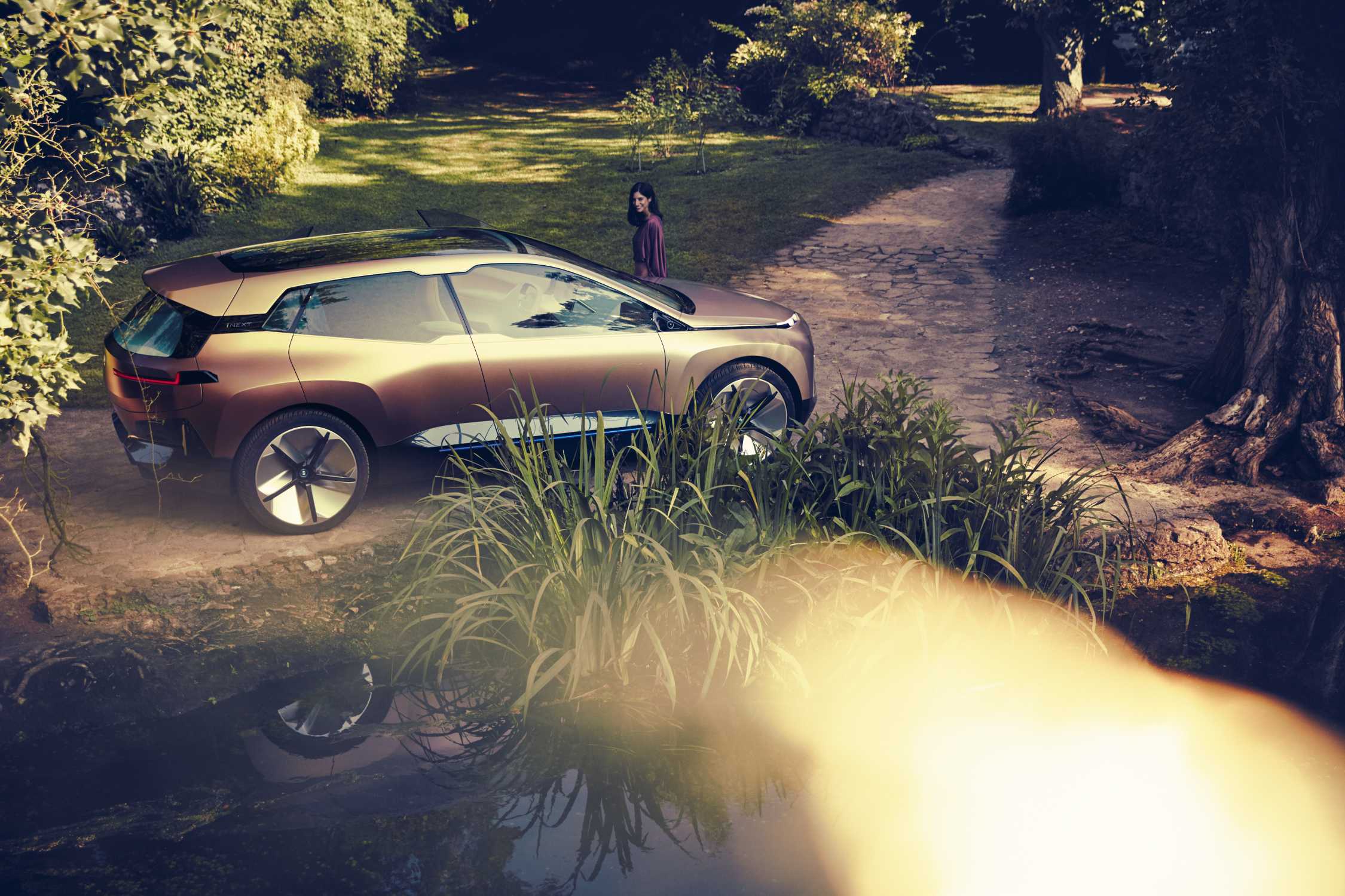 The BMW Vision iNEXT. Future focused.