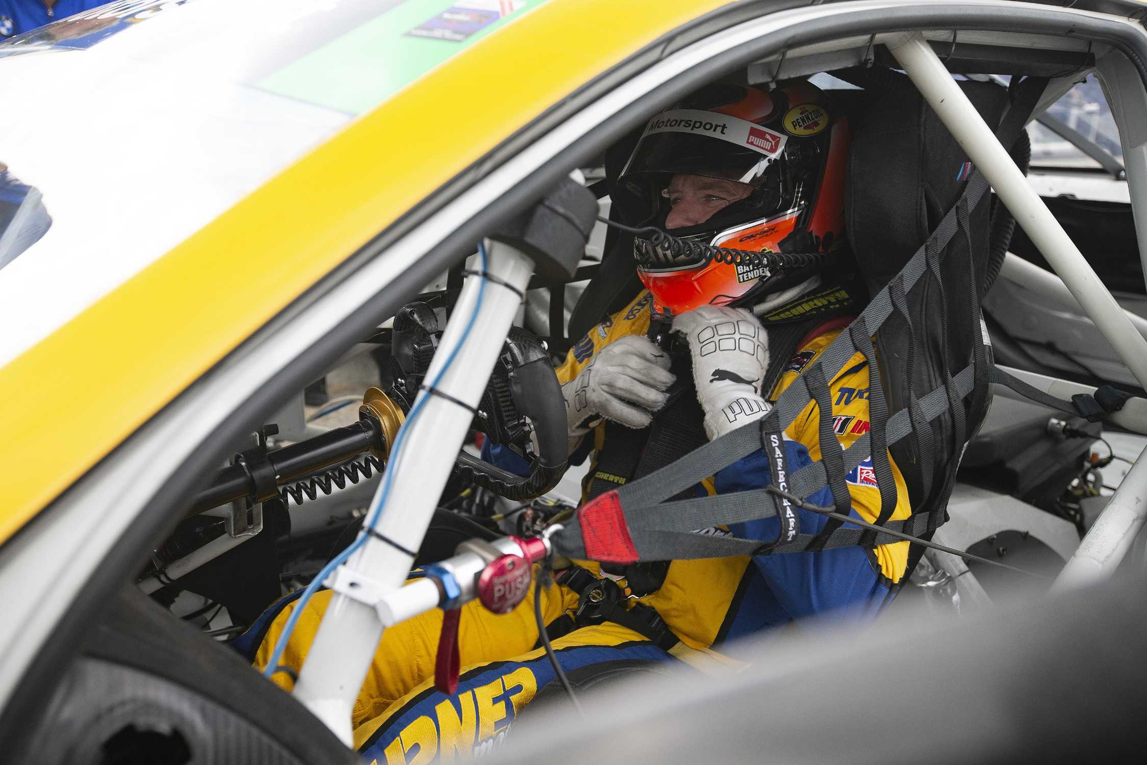 Rain Does Not Dampen BMW Team RLL Qualifying Effort at VIR. Third Starting Position for Edwards and Fifth for De Phillippi in Wet Conditions for Michelin GT Challenge.